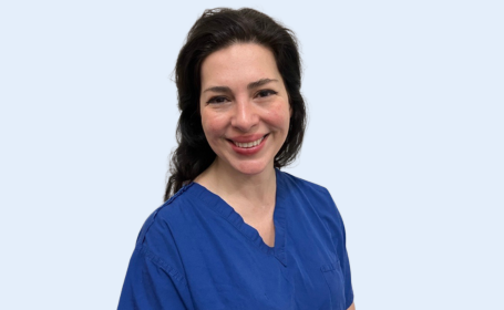 Portrait of Miss Rieka Taghizadeh , Consultant Plastic and Reconstructive Surgeon