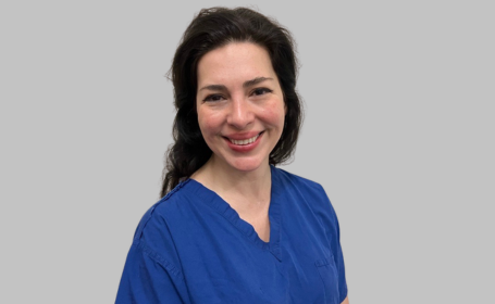 Portrait of Miss Rieka Taghizadeh , Consultant Plastic and Reconstructive Surgeon