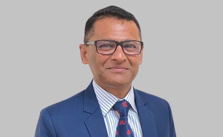 Portrait of Mr Mohan Pullagura , Consultant Orthopaedic Surgeon