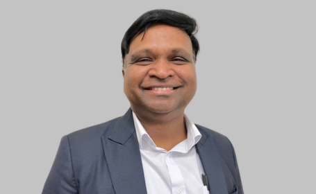 Portrait of Dr Senthil Jayaseelan , Consultant in Pain Management and Anaesthesia