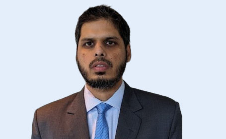 Portrait of Mr Farhan Syed , Consultant Trauma & Orthopaedics