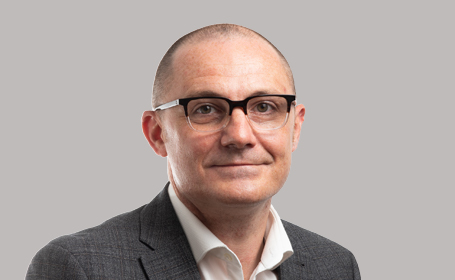 Portrait of Mr Gavin McCoubrey , Consultant Plastic surgeon