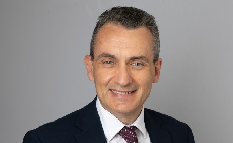 Portrait of Mr Gareth Roberts , Consultant Neurosurgeon