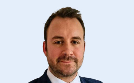 Portrait of Aaron McAvoy , Consultant Gynaecologist