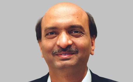 Portrait of Nirav Natvarlal Shah , Consultant Trauma & Orthopaedic Surgeon