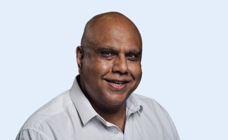 Portrait of Parvinderpal (Parv) Singh Sains , Consultant General & Colorectal Surgeon
