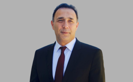 Portrait of Professor Hisham M Mehanna , Consultant Specialist in Head, Neck and Thyroid Surgery