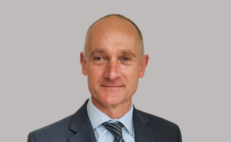 Portrait of Dr Howard Curtis , Consultant Gastroenterologist & Hepatologist