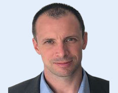 Portrait of Huw Jenkins , Consultant Ophthalmologist & Vitreoretinal Surgeon