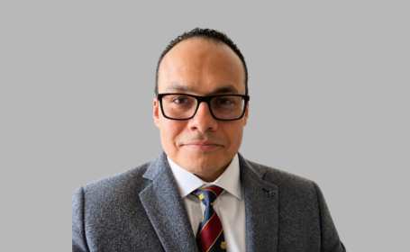 Portrait of Dr Mohamed Noureldin , ​Consultant Urologist​