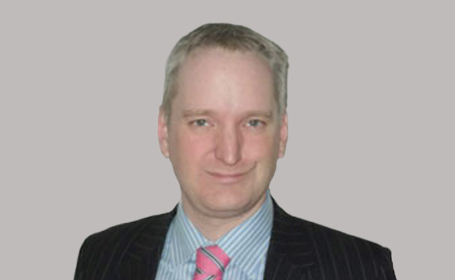 Portrait of Mr Richard Pickard , Consultant Spinal Orthopaedic Surgeon