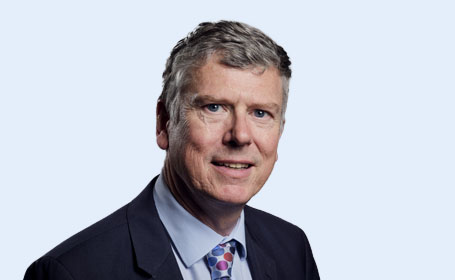 Portrait of Mr Mark Jonathan Farrar , Consultant Orthopaedic Surgeon