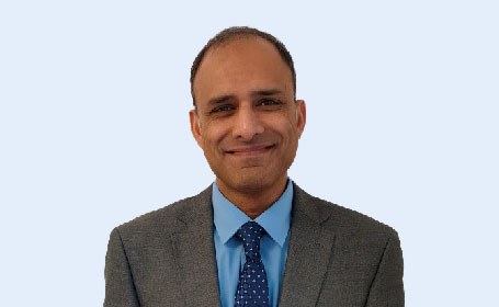 Portrait of Muzaffar Anwar , Consultant Vascular and Endovascular Surgeon 