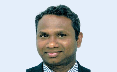 Portrait of Mr Selva Theivacumar , Consultant Vascular & Endovascular Surgeon