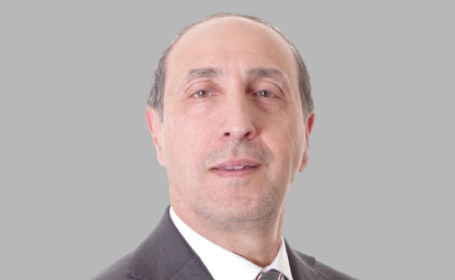 Portrait of Mr Sam Mahmood , Consultant Ophthalmologist