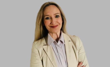 Portrait of Miss Alana Mitchell , Consultant Gynaecologist
