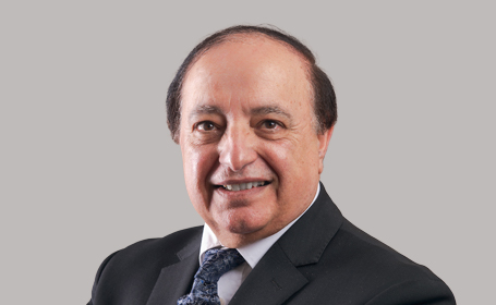 Portrait of Mr Nagui Lewis Aziz , Consultant Gynaecologist