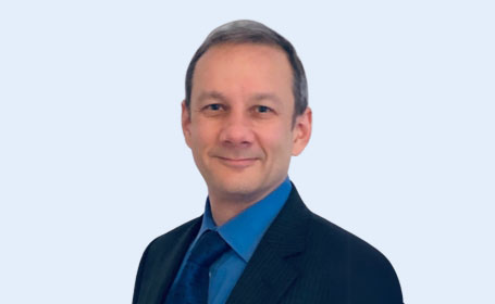 Portrait of Manu Shah , Consultant Dermatologist