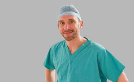 Portrait of Simon Fogerty , Consultant Orthopaedic & Trauma Surgeon