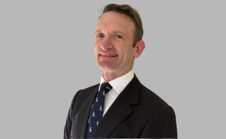 Portrait of Hugh Wright , Consultant Hand Surgeon