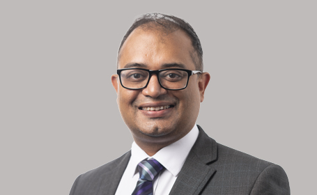 Portrait of Mr Kowshik Jain , Consultant Orthopaedic Surgeon