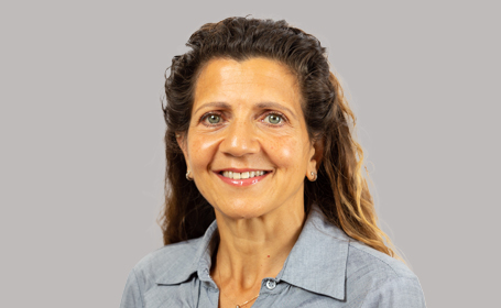 Portrait of Dr Sabina Russell , Consultant in Endocrinology and Diabetes