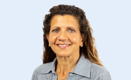 Portrait of Dr Sabina Russell , Consultant in Endocrinology and Diabetes