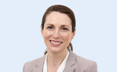 Portrait of Lauren Uppal , Plastic, Reconstructive & Hand Surgeon
