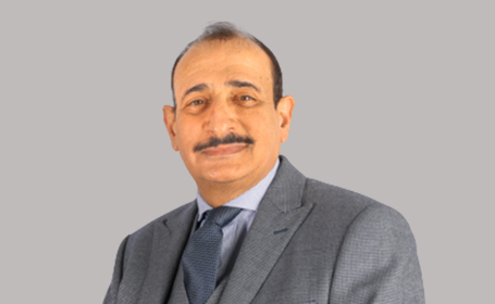 Portrait of Mr Saad Younis , Consultant Ophthalmic Surgeon