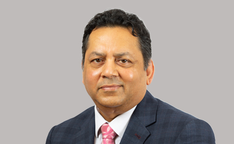 Portrait of Sanjay Sinha , Consultant Orthopaedic Surgeon