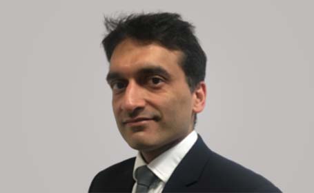 Portrait of Mr Vipin Asopa , Consultant Orthopaedic Surgeon