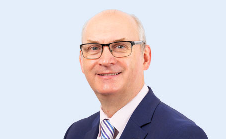 Portrait of Michael Saunders , Consultant General Surgeon