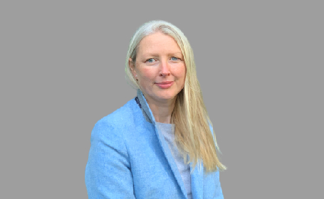 Portrait of Miss Sally Anne Phillips , Consultant Hand and Wrist Surgeon
