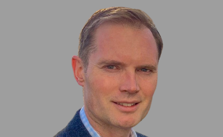 Portrait of Mr Douglas Robinson , Consultant Orthopaedic Surgeon