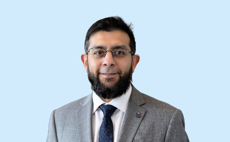 Portrait of Dr Waqas Gaba , Consultant Gastroenterologist & Hepatologist