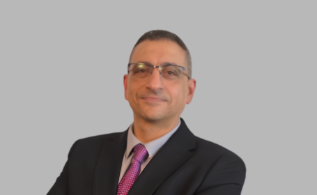 Portrait of Mr Elhussein Elgengehy , Consultant Orthopaedic Surgeon