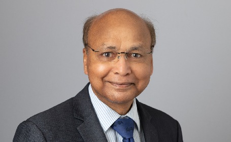 Portrait of Mr Shashi Garg , Consultant Orthopaedic Surgeon