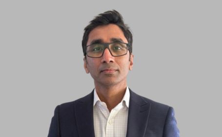 Portrait of Srikanth Gandavaram , Consultant Orthopaedic Surgeon