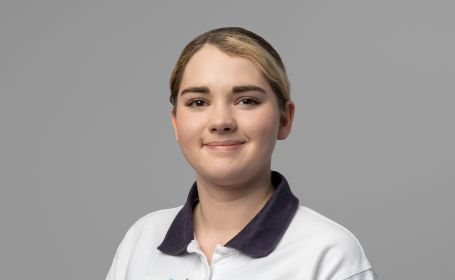 Portrait of Holly Fox , Physiotherapist