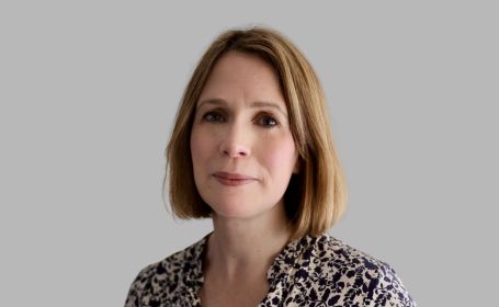 Portrait of Miss Victoria Sinclair , Consultant Orthopaedic Surgeon