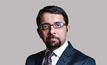 Portrait of Mr Amit Kapoor , Consultant Orthopaedic & Upper Limb Surgeon
