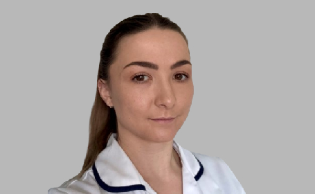 Portrait of Miss Gabby Dunn , Physiotherapist