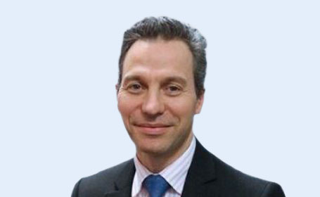 Portrait of Mr Matt Smith , Consultant Plastic and Cosmetic Surgeon