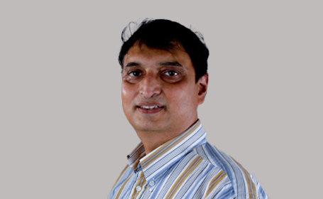 Portrait of Mr Rohit Saxena , Consultant Ophthalmologist