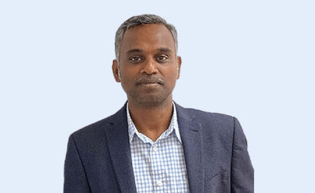 Portrait of Mr Vasanthakumar Ramsingh , Consultant Orthopaedic Surgeon