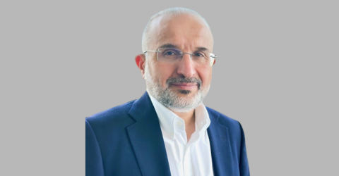 Portrait of Azar Khunda , Consultant Subspecialist Urogynaecologist