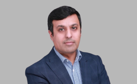 Portrait of Mr Babar Vaqas , Consultant Neurosurgeon