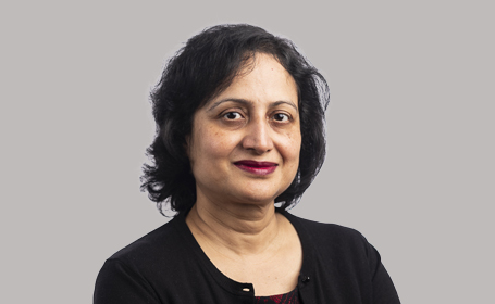 Portrait of Mrs Deepali Sinha , Consultant Gynaecologist