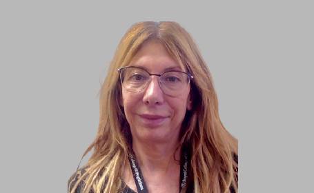 Portrait of Ms Cinzia Papadia , Consultant Gastroenterologist