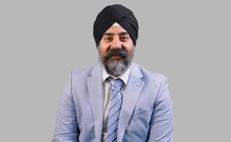 Portrait of Professor Jasvir Singh Grewal , Consultant Eye Surgeon